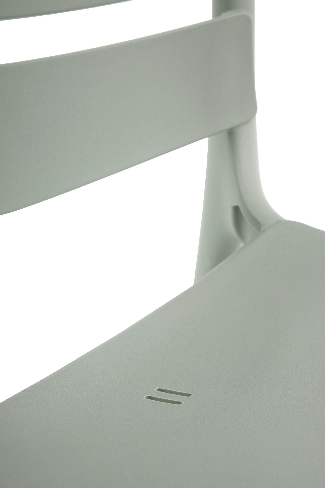 Juego de 4 Sillones Polipropileno MONEGRILLO