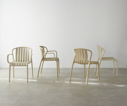 Juego de 4 Sillas Polipropileno GËIMIL